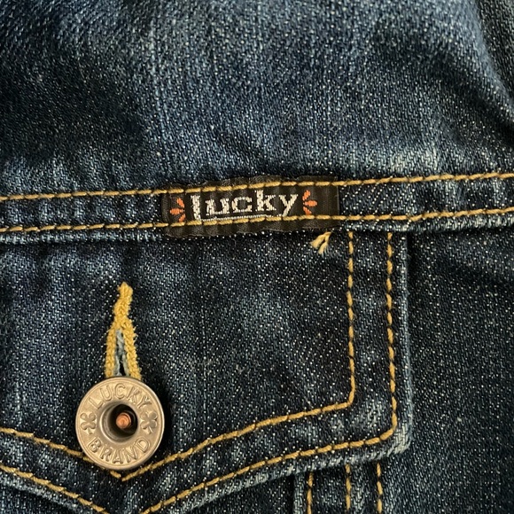 Lucky Brand Denim Jacket Floral Embroidery Y2K Fashion Blue Buttons Vtg NWT - Picture 7 of 8